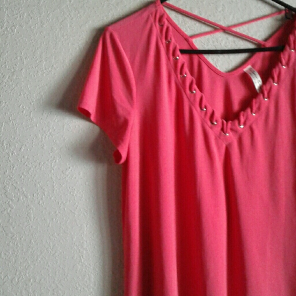 Pink silky v- neck t-shirt PerCeptions Concept